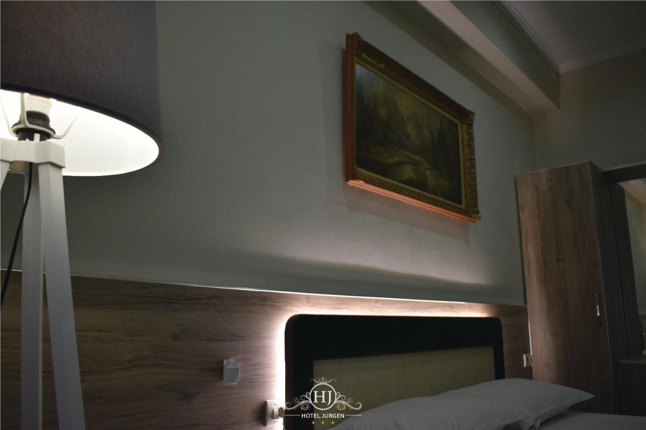 Hotel Jurgen Lezhë Екстериор снимка