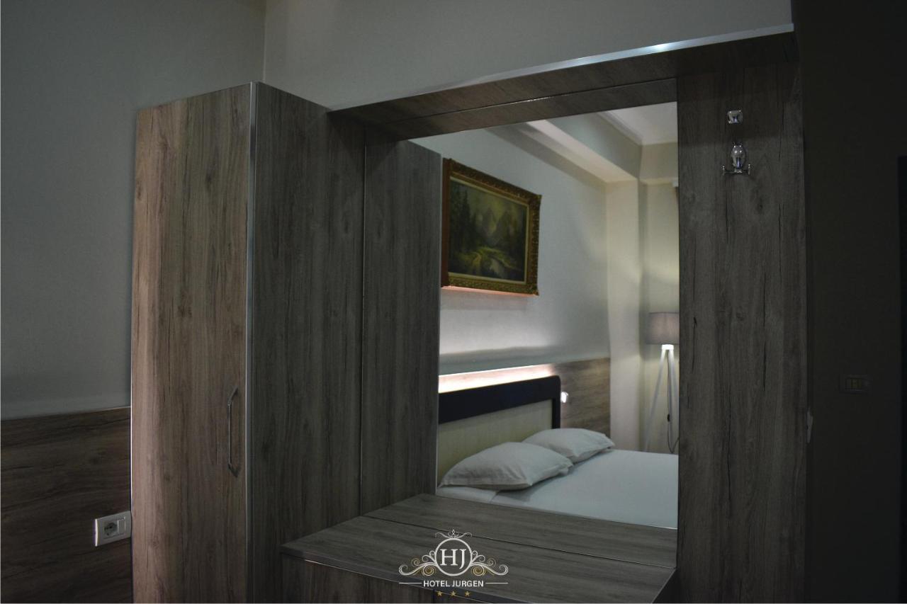 Hotel Jurgen Lezhë Екстериор снимка