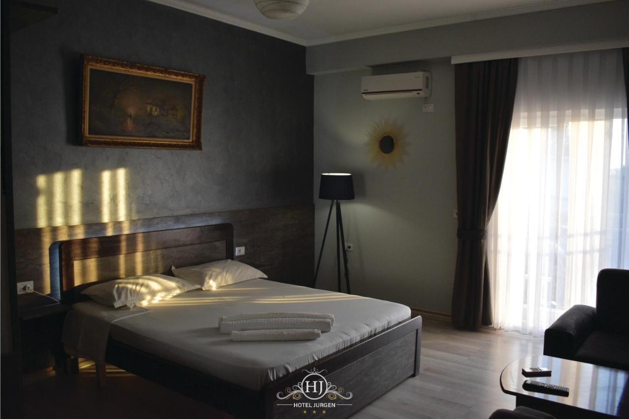 Hotel Jurgen Lezhë Екстериор снимка