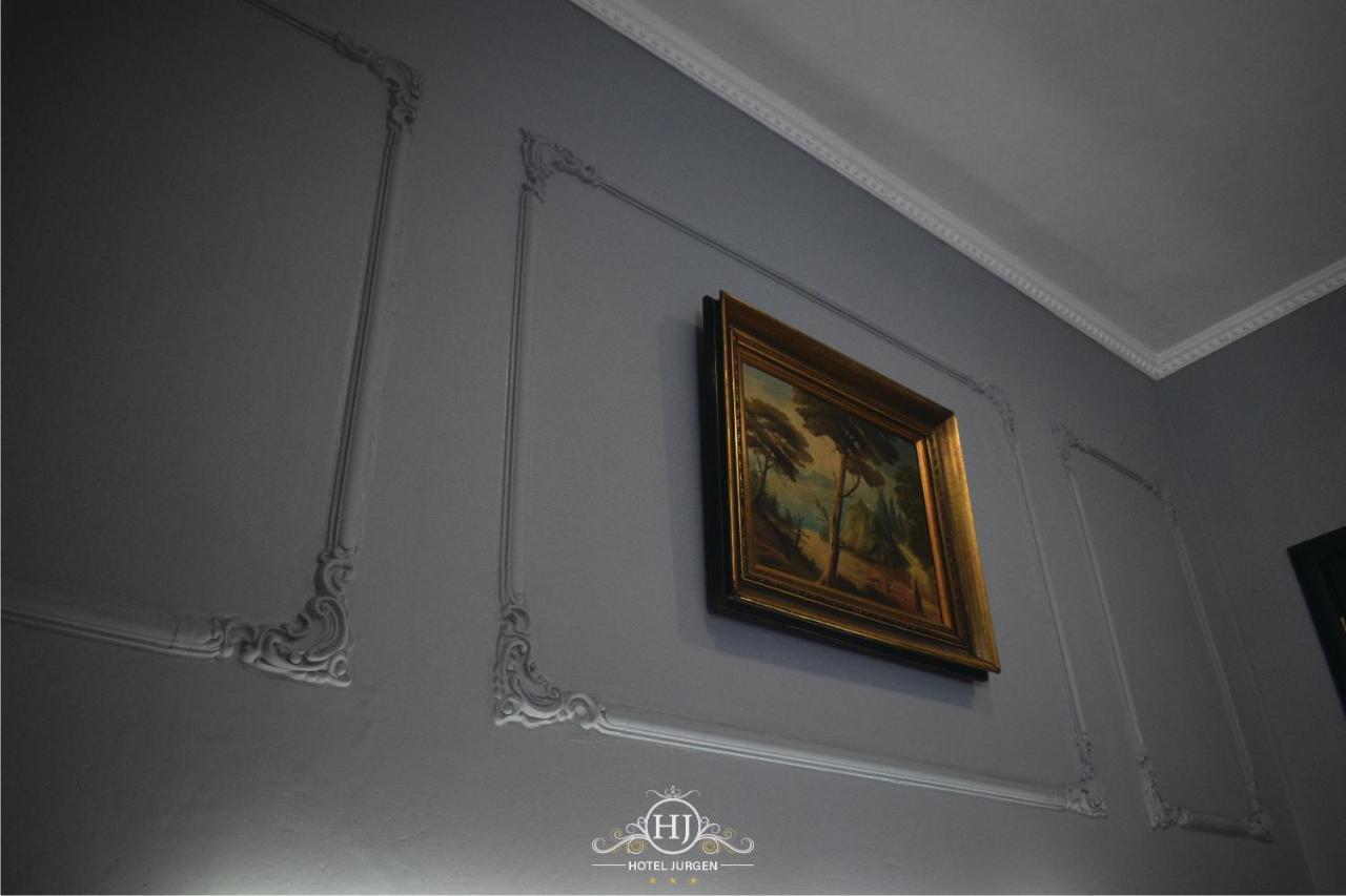Hotel Jurgen Lezhë Екстериор снимка