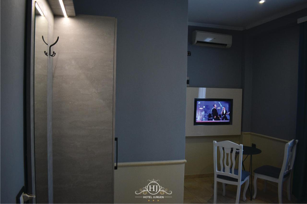 Hotel Jurgen Lezhë Екстериор снимка